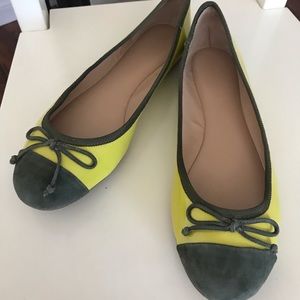 Banana Republic patent leather ballerina flat